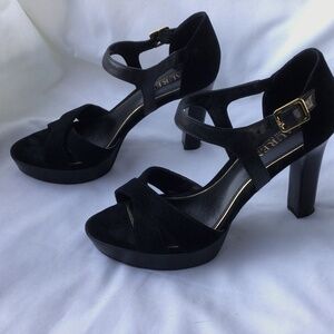 Lauren Ralph Lauren Black Heels Size 7.5